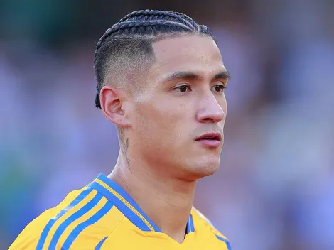 La afición de Tigres explota en contra de Uriel Antuna