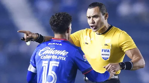 El polémico juez central ya estará disponible para la fecha 14 del torneo local. No son pocos los que le relacionan con el duelo de La Máquina contra los universitarios.