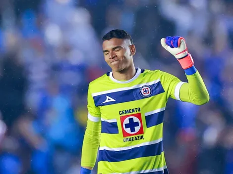 Mier lo vuelve a hacer: no sale en la foto de Cruz Azul