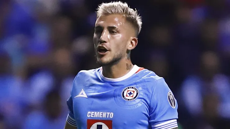 Gonzalo Piovi volvió a ser amonestado contra Puebla.