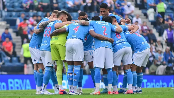 Dos piezas clave de Cruz Azul reciben un duro "golpe de mercado"