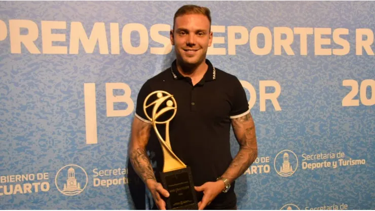 Rodo Rotondi tras ser premiado con el Oro de Deportes Río Cuarto
