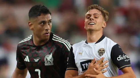 México y Valencia se enfrentan con presencia de jugadores de Cruz Azul.
