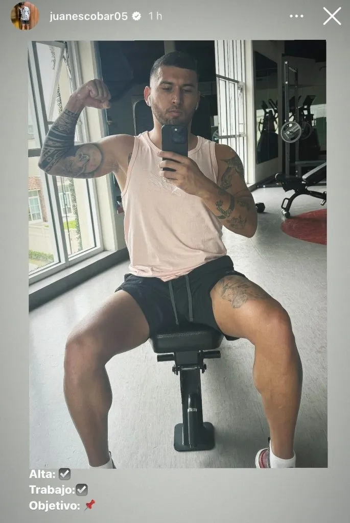 Juan Escobar, entrenando ¿con la mente puesta en Cruz Azul? (@juanescobar05)