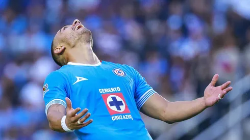 El delantero griego fue el primer cambio del partido y poco después de su salida se marcaba el tercero para los cementeros.