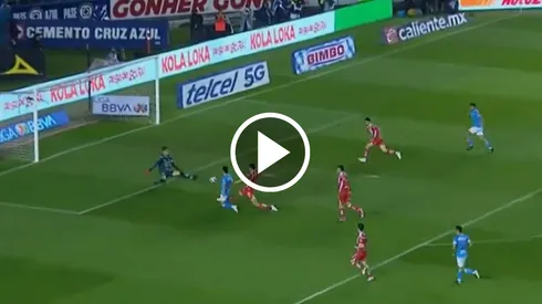 Lolo Faravelli marcó el tercero de Cruz Azul ante Necaxa.