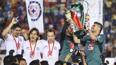 Yosgart Gutiérrez fue Campeón de Copa MX con Cruz Azul.