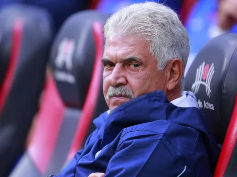 Tuca Ferretti dejó expuesto al Piojo Alvarado tras el incidente