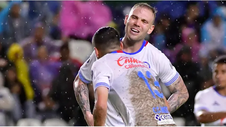 Cruz Azul estaría obligado a sacrificar a un extranjero