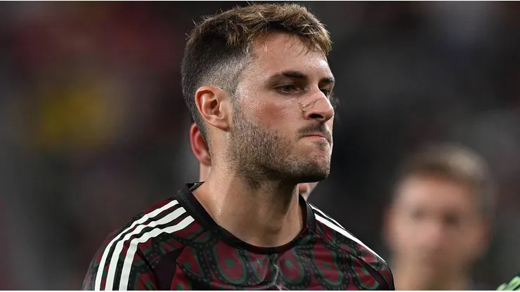 El palo de Santiago Giménez a Diego Cocca en la Selección Mexicana
