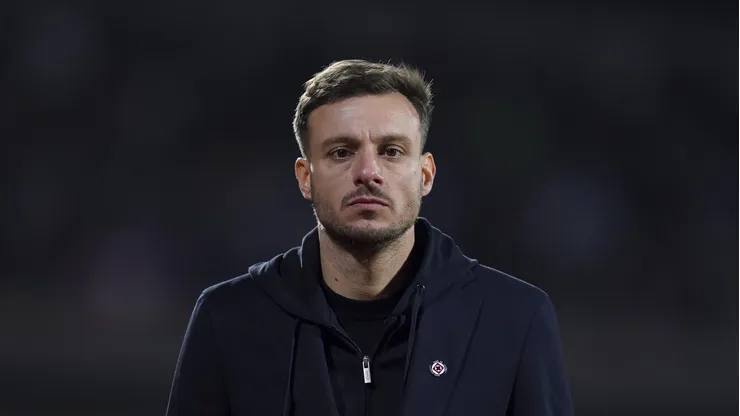 El entrenador argentino tiene una serie de cláusulas que favorecerían a los clubes de La Liga.