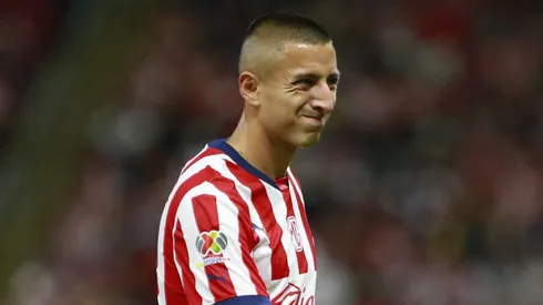 Lapidaria postura de Chivas con la salida del Piojo Alvarado