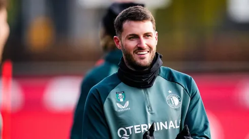 El canterano de Cruz Azul cayó lesionado hace poco más de un mes en un duelo de la Eredivisie.