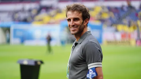 Iván Alonso trabaja para ampliar la plantilla.