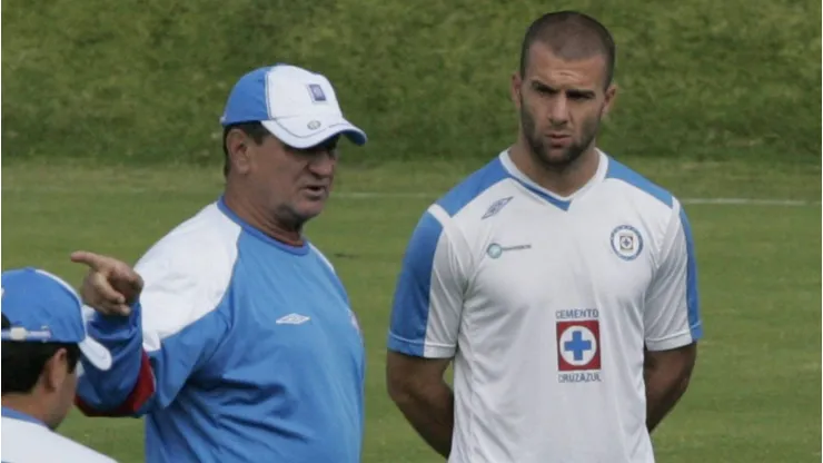 Tito Villa coincidió con Enrique Meza en Cruz Azul.
