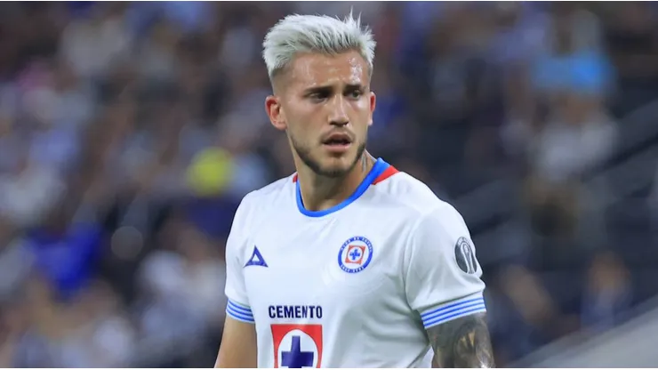 Cruz Azul busca un defensa: ¿Indicios de la salida de Piovi?