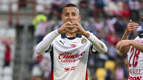 Ricardo Peláez deslizó que el Piojo Alvarado está cerca de Cruz Azul