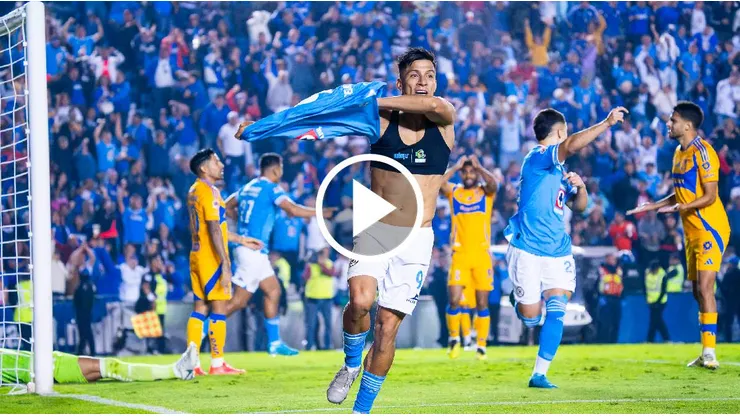 Sepúlveda se vistió de héroe para Cruz Azul.