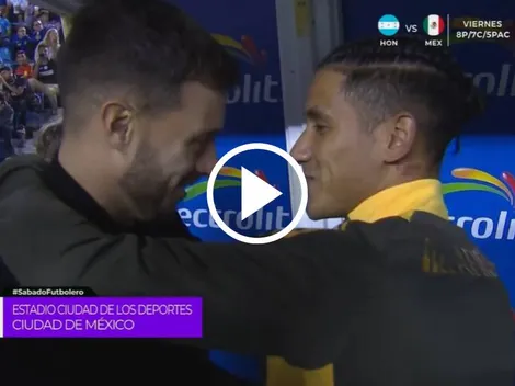 El cálido saludo de Uriel Antuna con Martín Anselmi