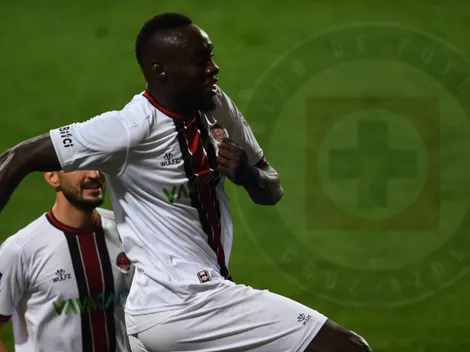 Estuvo a una firma de Cruz Azul y ahora es suplente en Segunda