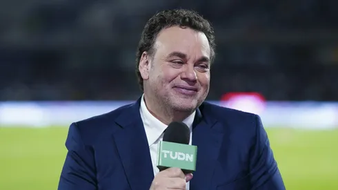 El polémico periodista utilizó sus redes sociales para criticar a uno de los convocados cementeros al Tri de Javier Aguirre.