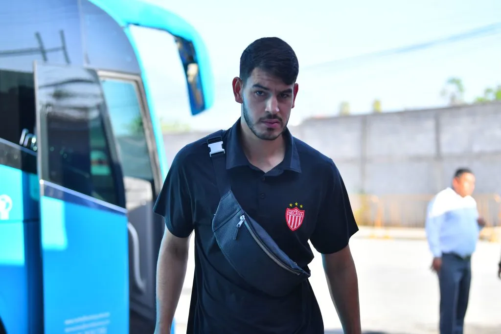 Alan Montes en un partido con el Necaxa (Imago 7)