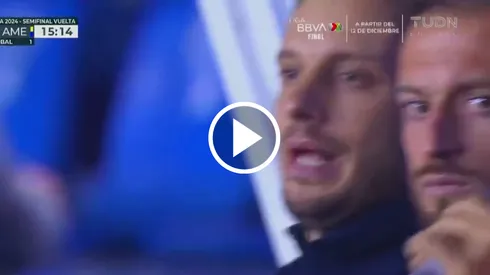 La furiosa reacción de Anselmi al gol de América.