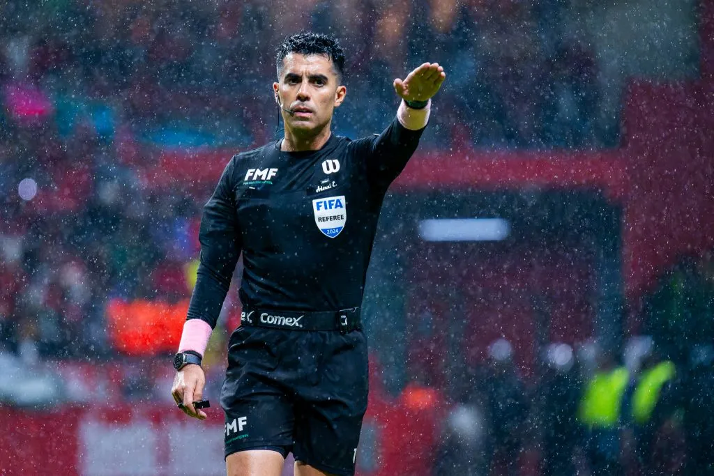 Tito Villa balconeó el apodo americanista de Adonai Escobedo (Imago 7)