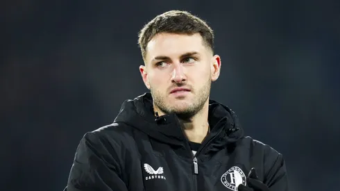 El delantero mexicano marcó uno de los cuatro goles con los que su equipo venció al Sparta Praga en la fecha 6 de la Liga de Campeones.