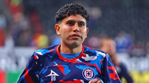 Carlos Vargas tendría un pie afuera de Cruz Azul.