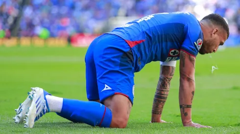 El defensor paraguayo reportará para los entrenamientos de pretemporada pero no seguirá en la institución cementera.