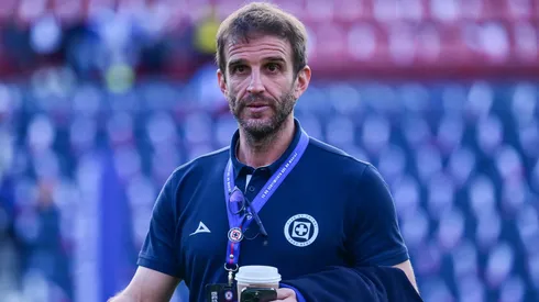 Iván Alonso se mantendría firme en Cruz Azul.