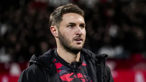 Santi Giménez podría salir del Feyenoord para 2025.