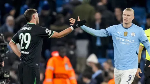 El canterano de Cruz Azul reconoció que también tuvo un cruce con Pep Guardiola al final de ese compromiso.