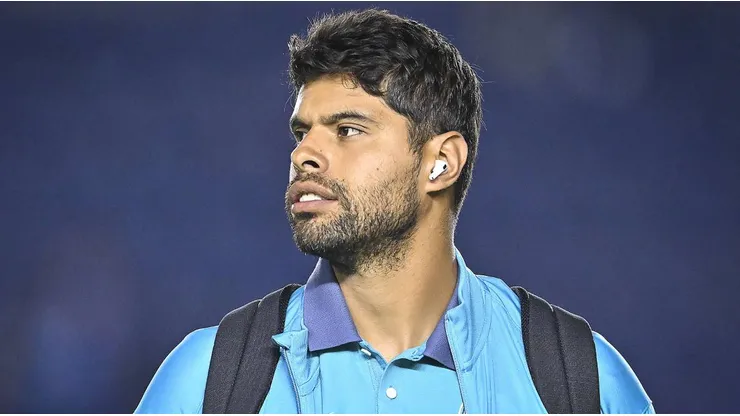 Néstor Araujo saldrá del América y cuenta con 5 pretendientes