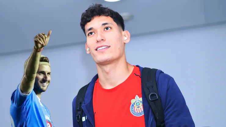 El canterano de los cementeros reconoció que el defensor mexicano es un futbolista que puede llegar a Europa.