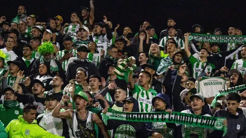 Los fanáticos de los cementeros enviaron sus felicitaciones al cuadro colombiano por su doblete en el futbol de ese país.