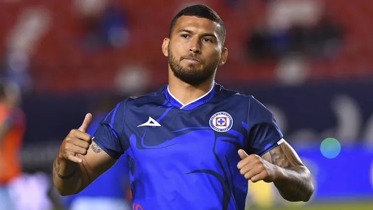 Juan Escobar definirá su futuro y lejos de Cruz Azul.