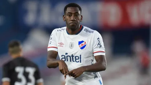 Gonzalo Carneiro se encuentra en medio de una pelea de promotores