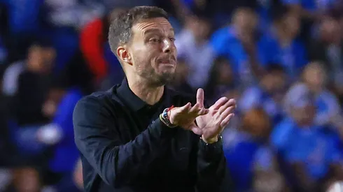 Martin Anselmi busca reforzar su ataque.