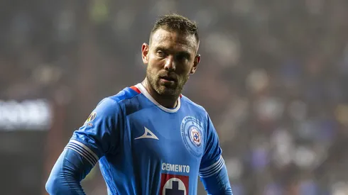 El futbolista argentino de Cruz Azul empezó a ser relacionado con el cuadro brasileño en las últimas horas.