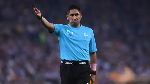 Óscar Mejía ante un controversial historial dirigiendo a Cruz Azul.