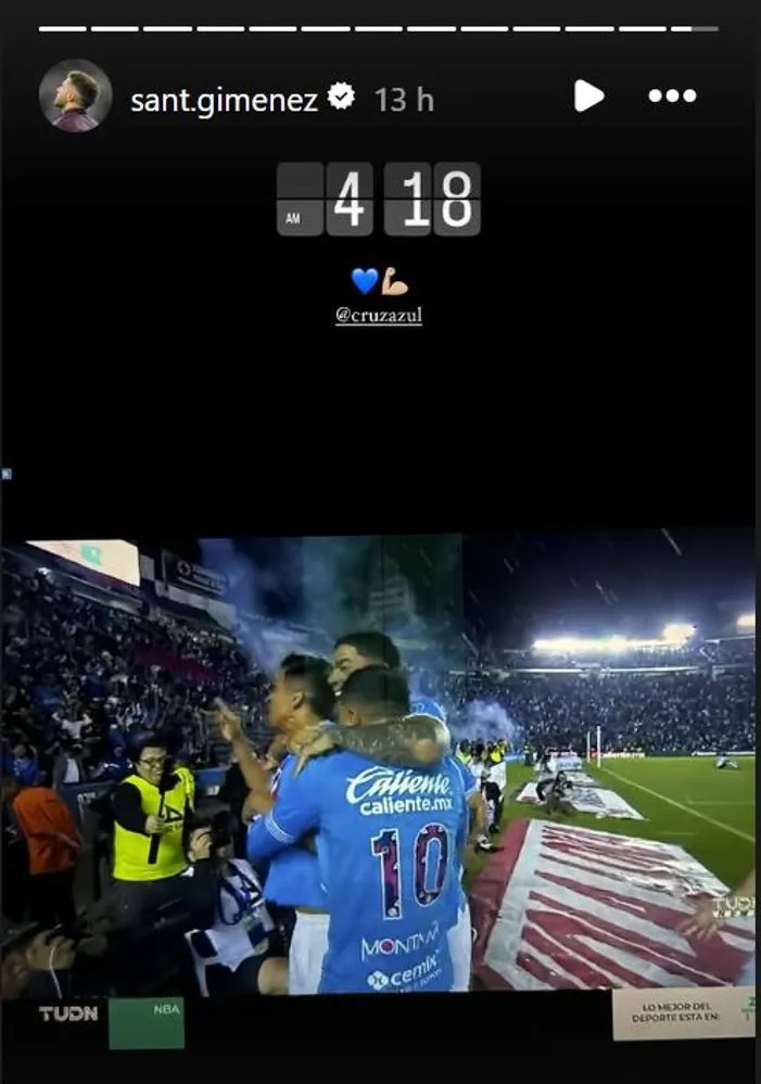 Santi Giménez no se olvidó de Cruz Azul (IG @santiagogimenez).