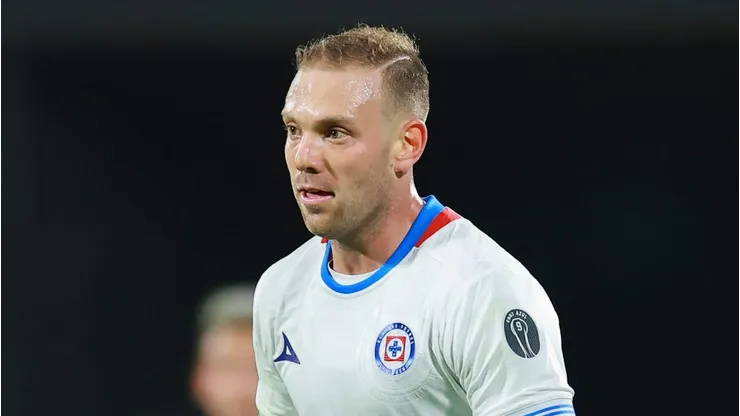 Rodolfo Rotondi es tentado y bajo una condición saldría de Cruz Azul.