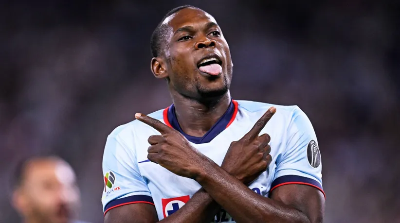 Cambindo viene de tener un gran año con Necaxa (IMAGO7).