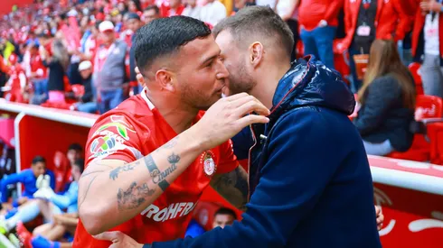 Cruz Azul deberá definir el futuro de Juan Escobar.