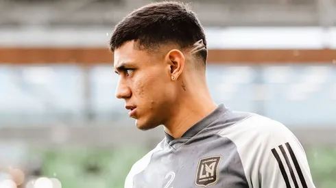 Omar Campos sería el primer refuerzo de Cruz Azul.