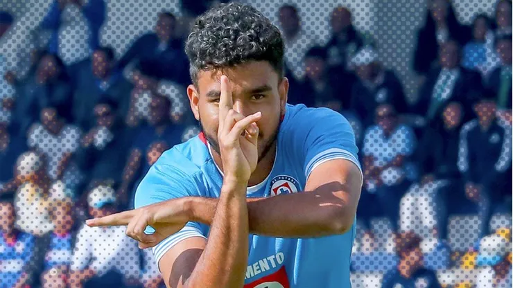 Samuel Espinosa se marchó de Cruz Azul rumbo a Mazatlán.