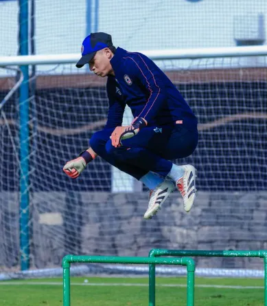 Kevin Mier en un entrenamiento esta semana (Cruz Azul)