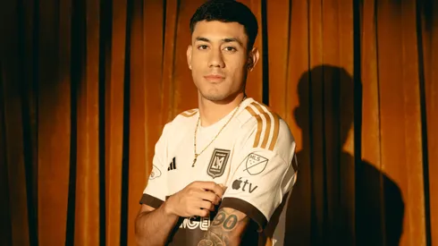 Omar Campos ya es de Cruz Azul.